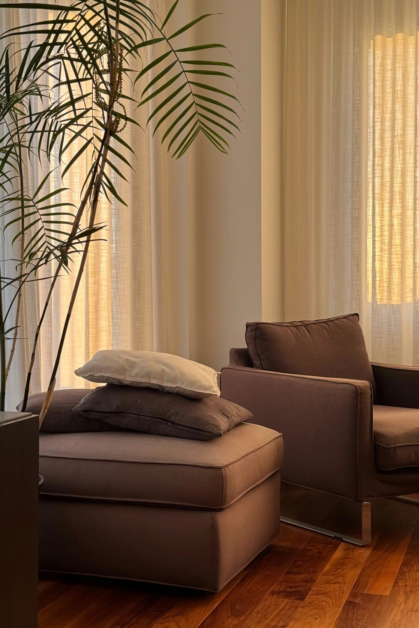 Simple Guide To Choose The Best Curtains For Your Living Room