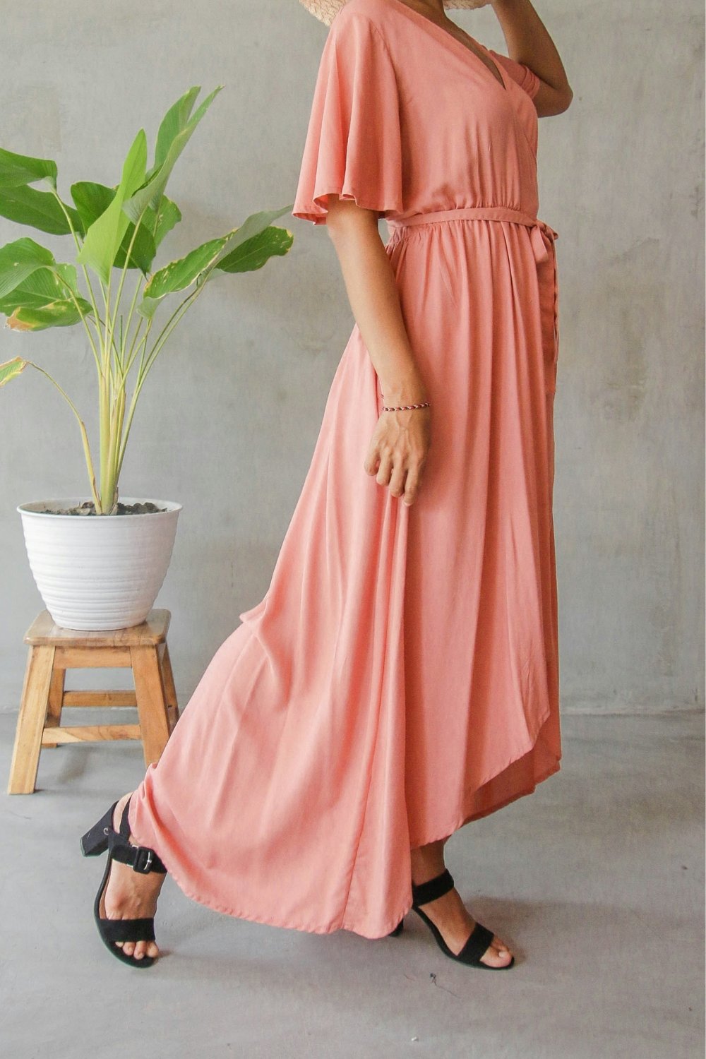 What To Wear To A Baby Shower As A Guest To Look Amazing